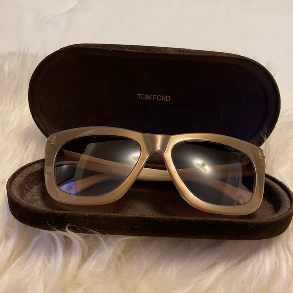 Tom Ford Sunglasses - Picture 2 of 5